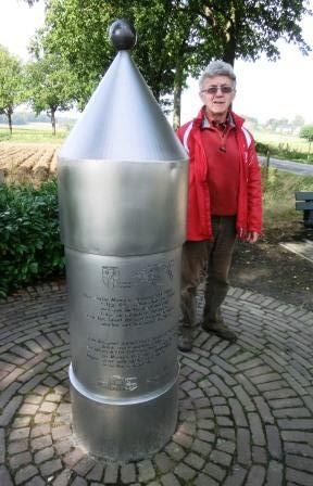 CIMG8998 Sep 15 2017 Pieter by memorial showis where soldiers marched into Germany from Groesbeek operation veritable