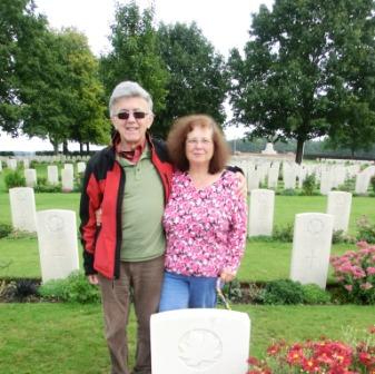 CIMG9024 Sep 16 2017 Groesbeek Cemetery Pieter and Daria by A Gaudet grave