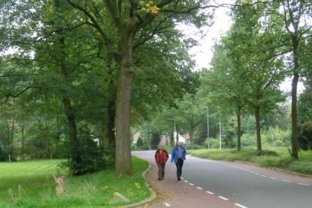 CIMG9315 Sep 25 2017 Pieter &amp; Edwin walking on road in Deventer